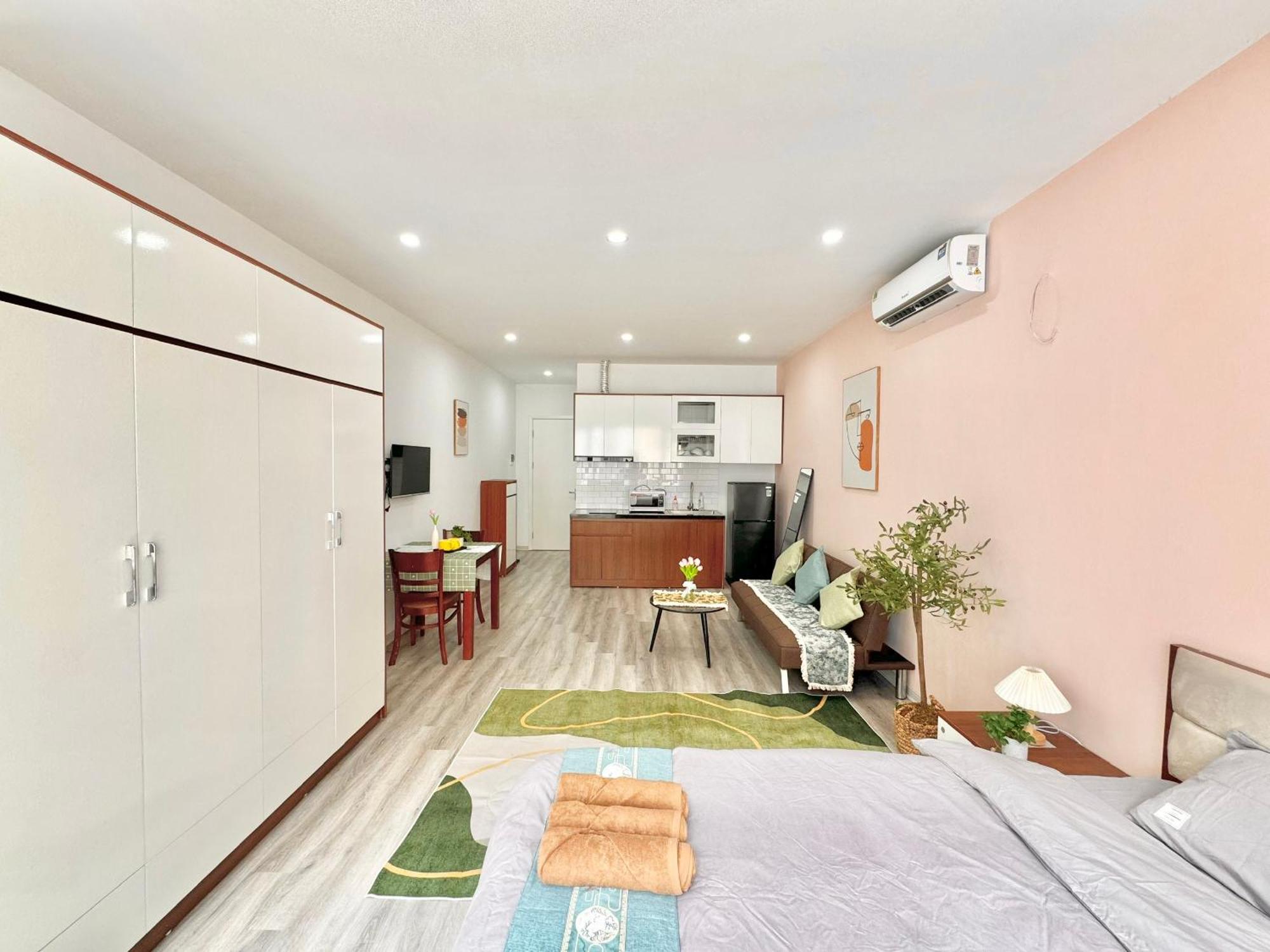 Modern & Comfy Apartment Ханой Экстерьер фото