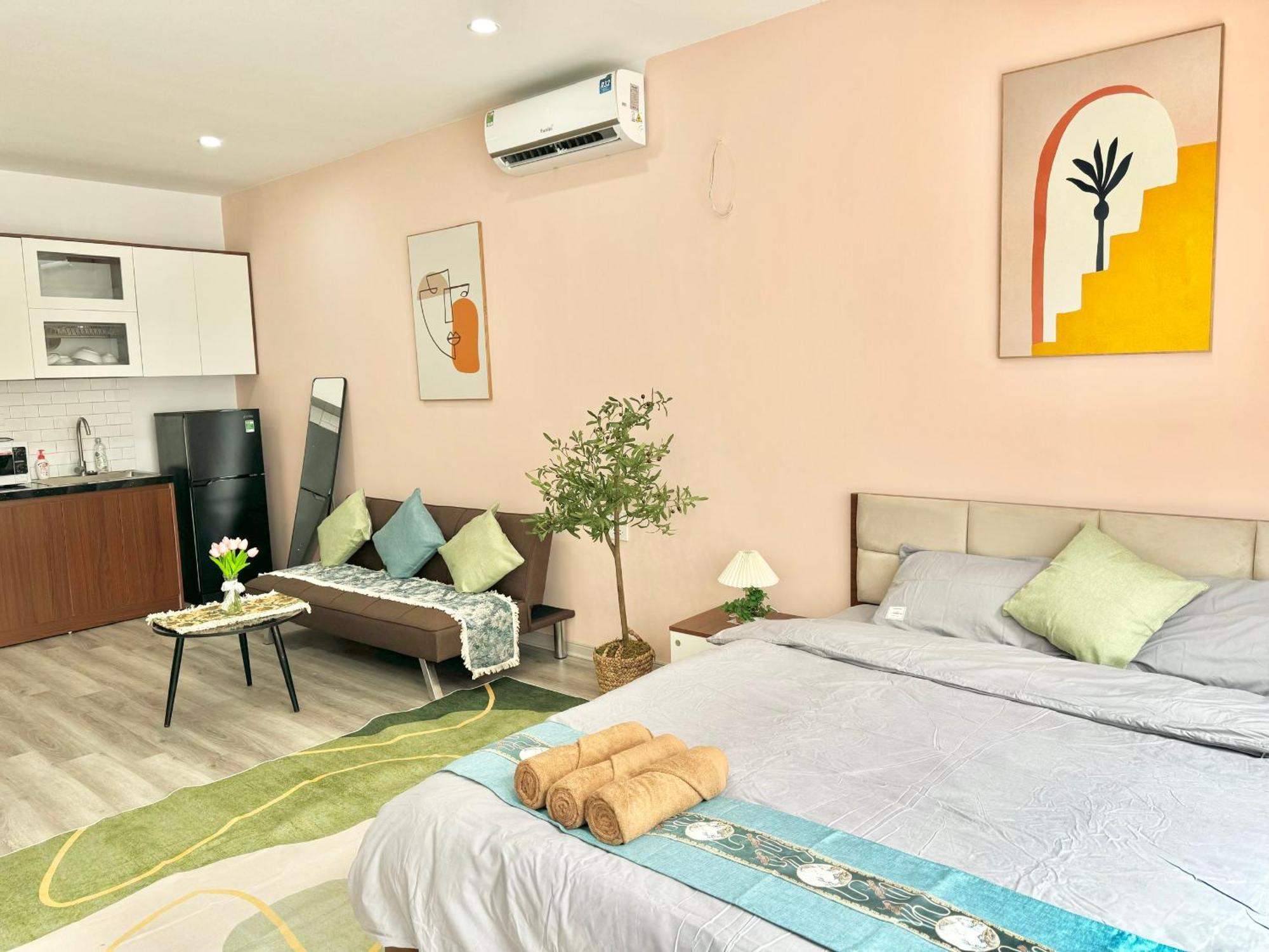 Modern & Comfy Apartment Ханой Экстерьер фото