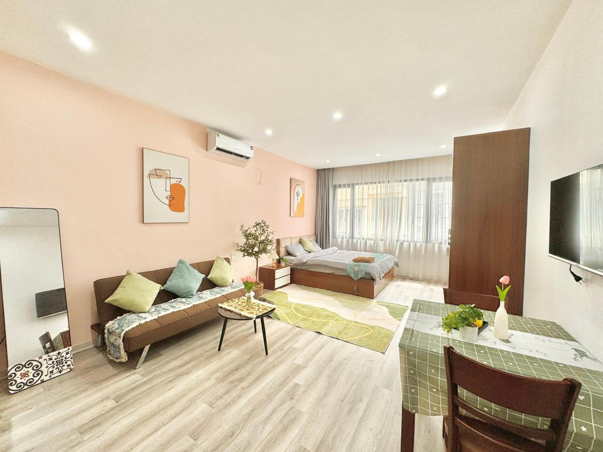 Modern & Comfy Apartment Ханой Экстерьер фото